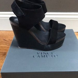 Vince Camuto Black nubuck wedge 8.5
